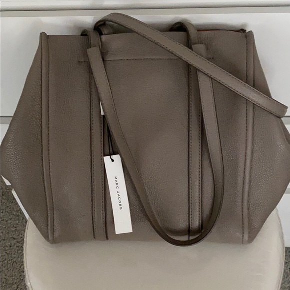 Marc Jacobs The Tag Bag - Picture 3 of 4